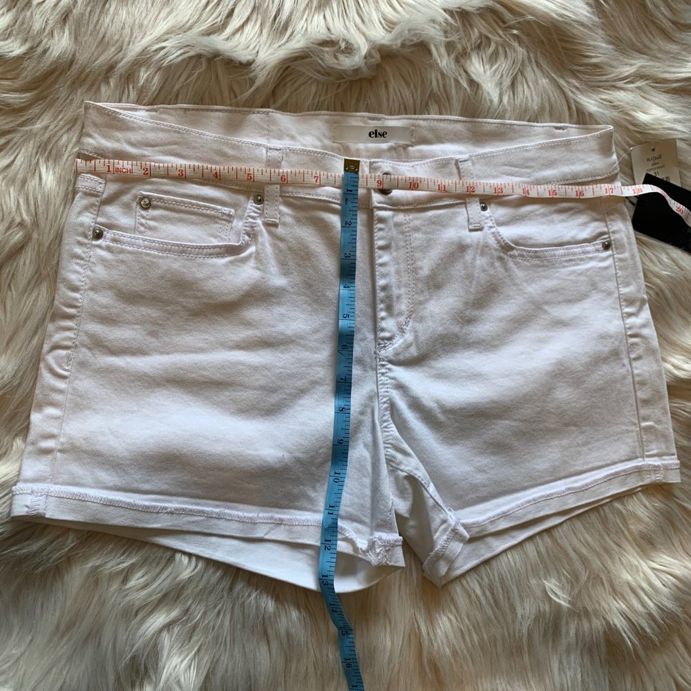 Cute White Shorts - Picture 2 of 3